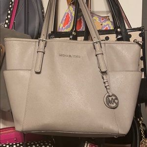 Michael kors medium purse